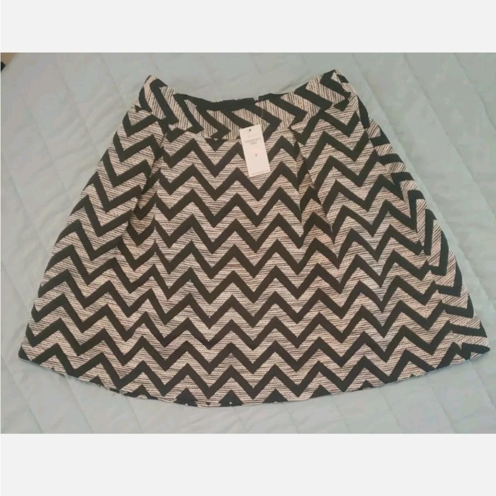 Banana Republic Heritage Collection Chevron Black